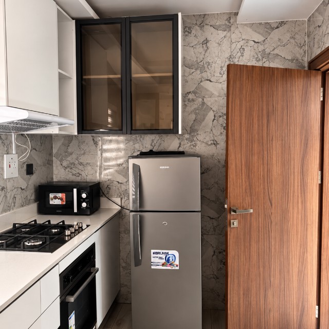 THE EXECUTIVE RESIDENCE  Two-Bedroom Apartment – photo 6
